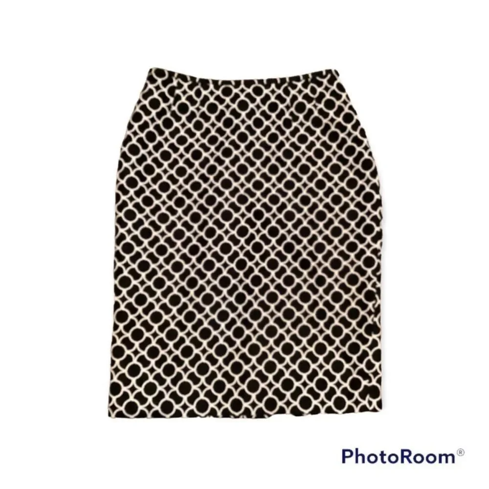 Chic Geometric Black and White Pencil Skirt